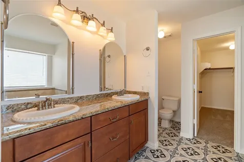 4527 Fox Run Street Pearland TX 77584
