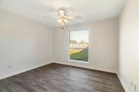 4527 Fox Run Street Pearland TX 77584