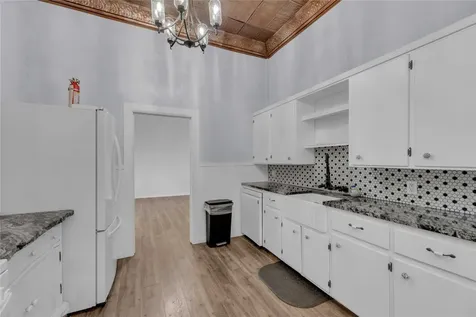 611 S Franklin Street La Grange TX 78945