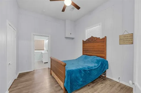 611 S Franklin Street La Grange TX 78945