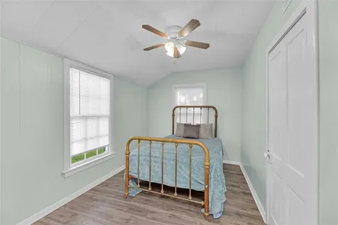 611 S Franklin Street La Grange TX 78945