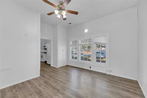 611 S Franklin Street La Grange TX 78945