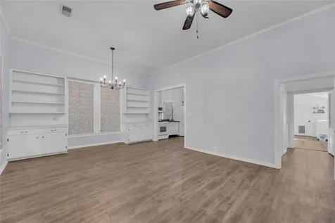 611 S Franklin Street La Grange TX 78945