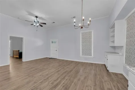 611 S Franklin Street La Grange TX 78945