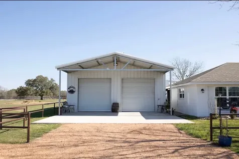 8652 State Highway 111 E Yoakum TX 77995