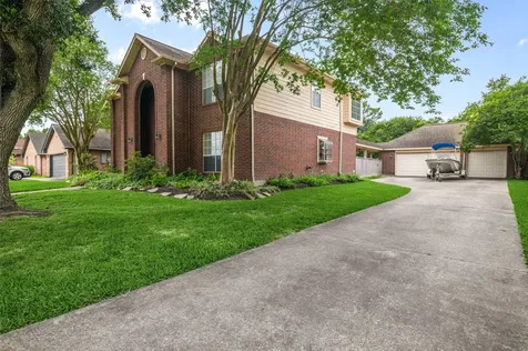 1735 Les Talley Drive El Lago TX 77586