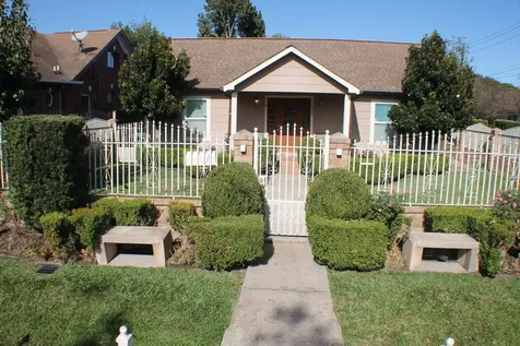 7833 Narcissus Street Houston TX 77012