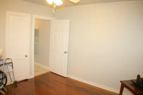 7833 Narcissus Street Houston TX 77012