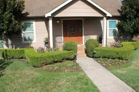 7833 Narcissus Street Houston TX 77012