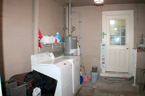 7833 Narcissus Street Houston TX 77012