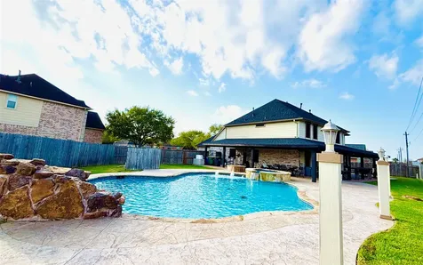 3811 Trent Cove Lane Pearland TX 77584