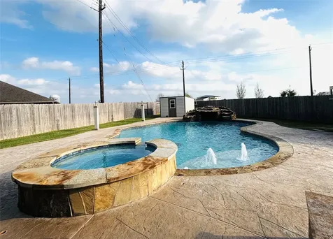 3811 Trent Cove Lane Pearland TX 77584