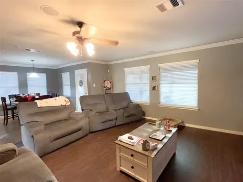 3811 Trent Cove Lane Pearland TX 77584