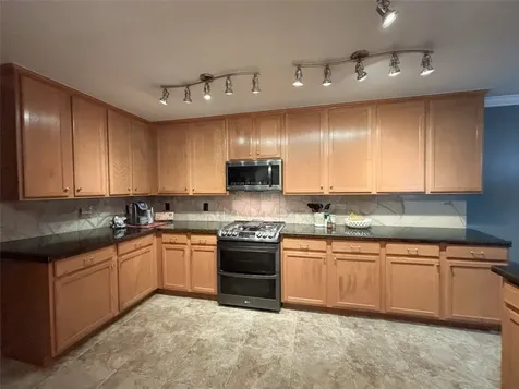 3811 Trent Cove Lane Pearland TX 77584