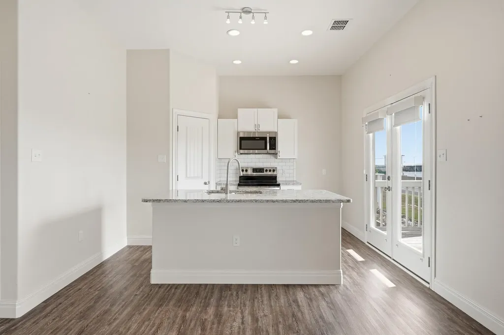 158 S Nautica Rockport TX 78382