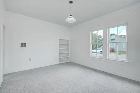 1131 W 2nd Street Freeport TX 77541
