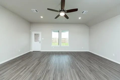 2035 Emerald Lake Trail Dayton TX 77535