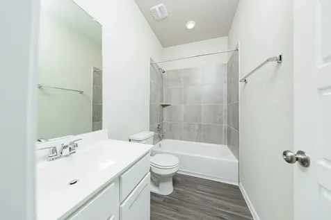 2035 Emerald Lake Trail Dayton TX 77535
