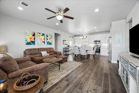 3811 Kiva Road Galveston TX 77554