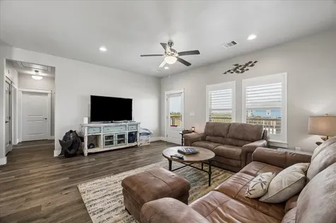 3811 Kiva Road Galveston TX 77554