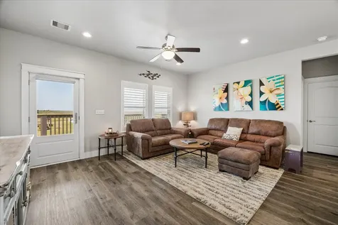 3811 Kiva Road Galveston TX 77554
