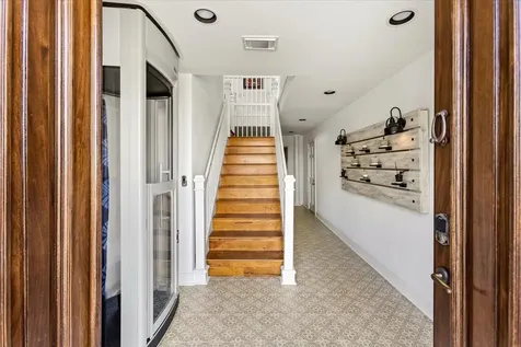123 Port Street San Leon TX 77539