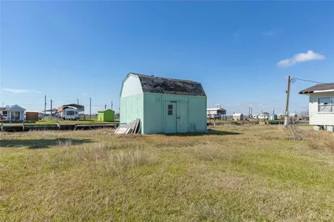 8080 Highway 457 Sargent TX 77414