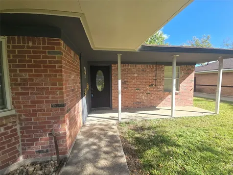 1045 Vine Drive Angleton TX 77515