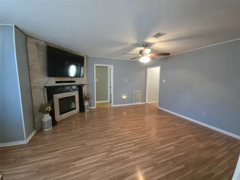 1045 Vine Drive Angleton TX 77515