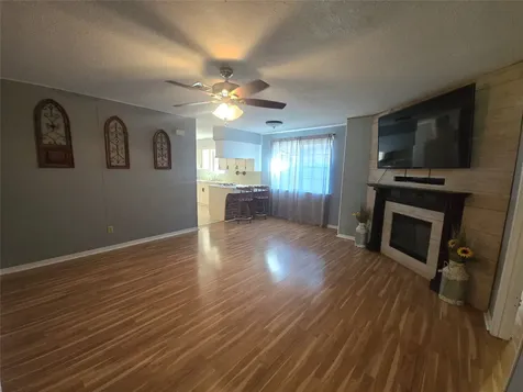1045 Vine Drive Angleton TX 77515