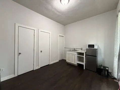 1211 W Park Avenue 101 Orange TX 77630