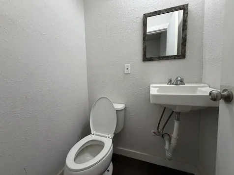 1211 W Park Avenue 101 Orange TX 77630
