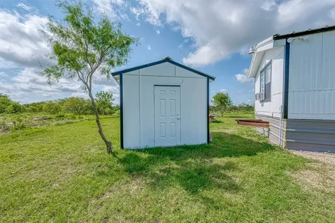 8240 Bullard Road Brookshire TX 77423