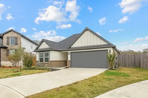4903 Pine Haven Lane Fresno TX 77545