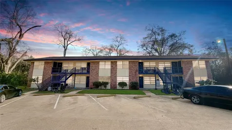 111 S Drew Avenue 8 Livingston TX 77351