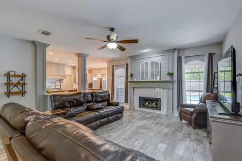 2402 Sarasota Drive Friendswood TX 77546