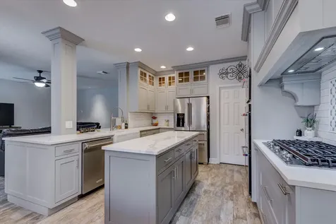 2402 Sarasota Drive Friendswood TX 77546