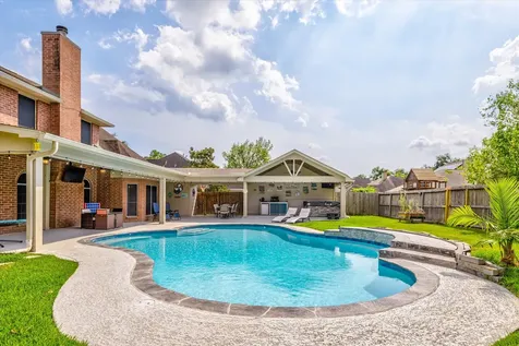 2402 Sarasota Drive Friendswood TX 77546