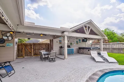 2402 Sarasota Drive Friendswood TX 77546