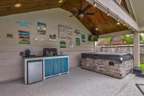 2402 Sarasota Drive Friendswood TX 77546