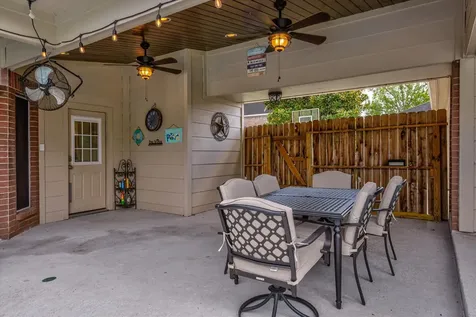 2402 Sarasota Drive Friendswood TX 77546