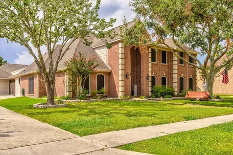 2402 Sarasota Drive Friendswood TX 77546