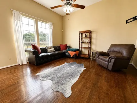 322 N Resident Wharton TX 77488