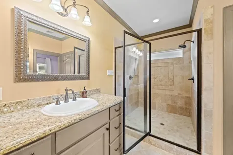 1106 W 18th Street A Houston TX 77008