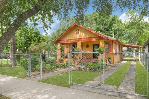 230 Lenox Street Houston TX 77011
