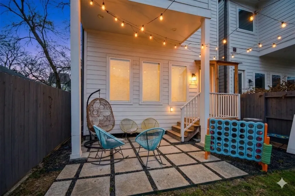 1504 Evelyn Street Houston TX 77009