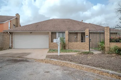 1513 Crestmont Street Wharton TX 77488