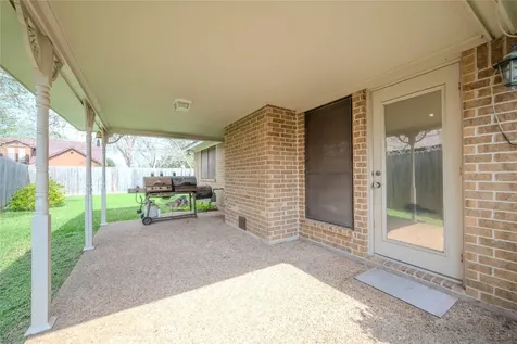 1513 Crestmont Street Wharton TX 77488