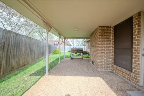 1513 Crestmont Street Wharton TX 77488