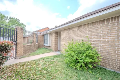 1513 Crestmont Street Wharton TX 77488